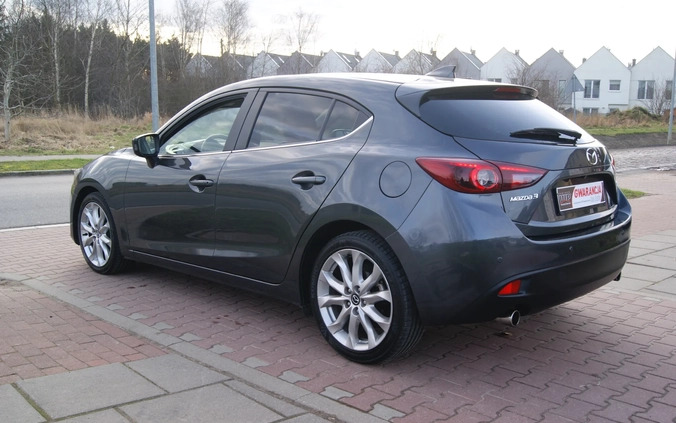 Mazda 3 cena 51900 przebieg: 105000, rok produkcji 2017 z Szczecin małe 781